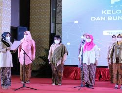 Wali Kota Surabaya Kukuhkan Bunda Paud dan Luncurkan Aplikasi Si Bunda