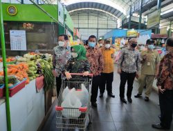 Pemkab Jombang Studi Pembangunan dan Revitalisasi Pasar Ke Kota Malang
