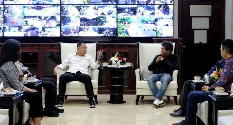 Wali Kota Eri Cahyadi Saat Menemui Sutradara Film Bambang Drias