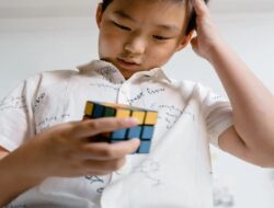Cukup 5 Langkah, Simak Trik Rubik 3X3 Untuk Pemula