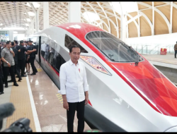 Jokowi Resmi Luncurkan Whoosh, Kereta Cepat Jakarta-Bandung