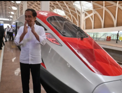 Setelah Resmikan Whoosh, Jokowi Percepat Proyek Kereta Cepat Bandung-Surabaya