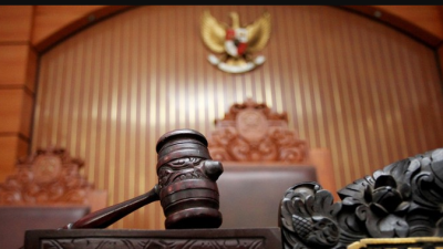 Warga Banyumas Gugat Anwar Usman Rp 1,3 Triliun: Desakan Mundurnya dari Mahkamah Konstitusi