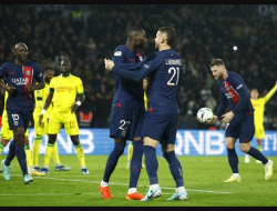 PSG vs Nantes: Les Parisiens Raih Kemenangan Tipis 2-1 dalam Duel Seru