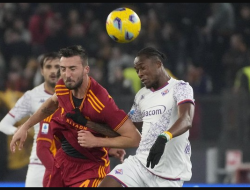 Hasil Pertandingan : Roma vs Fiorentina Saling Berbagi Poin di Laga Penuh Kartu Merah